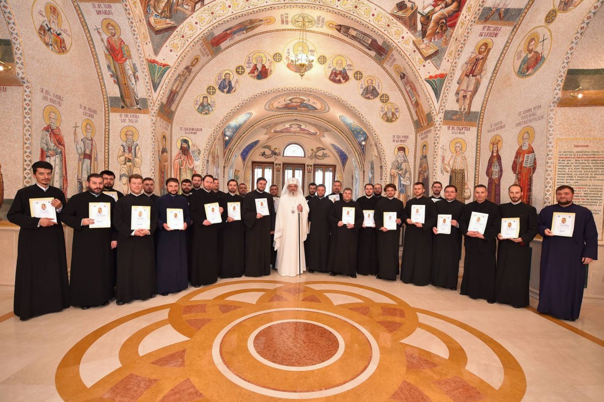 Recunoştinţă pentru diaconii din Capitală 48366