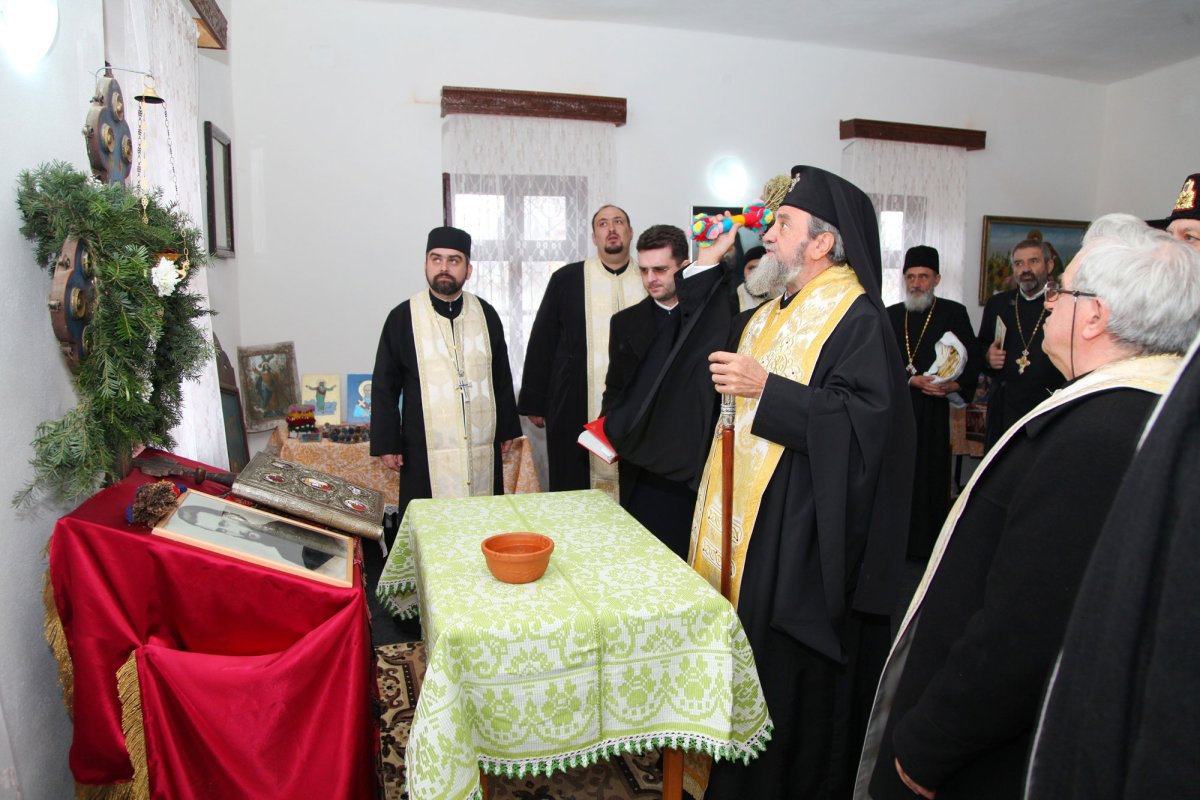 Slujiri arhiereşti în Duminica a doua din postul Naşterii Domnului 48378