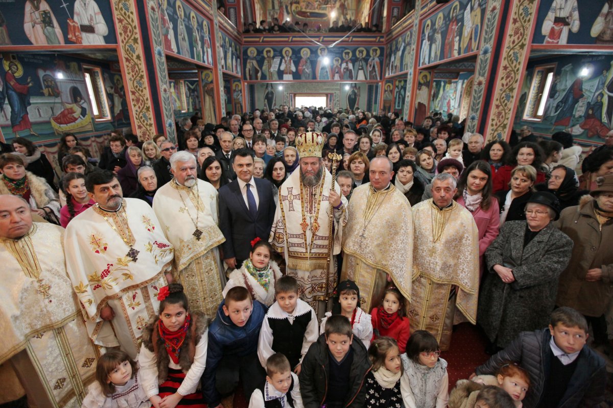 Slujiri arhiereşti în Duminica a doua din postul Naşterii Domnului 48381