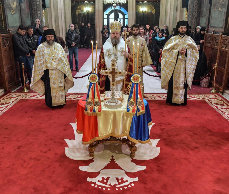 Mulţumire adusă lui Dumnezeu de Ziua Naţională 48355