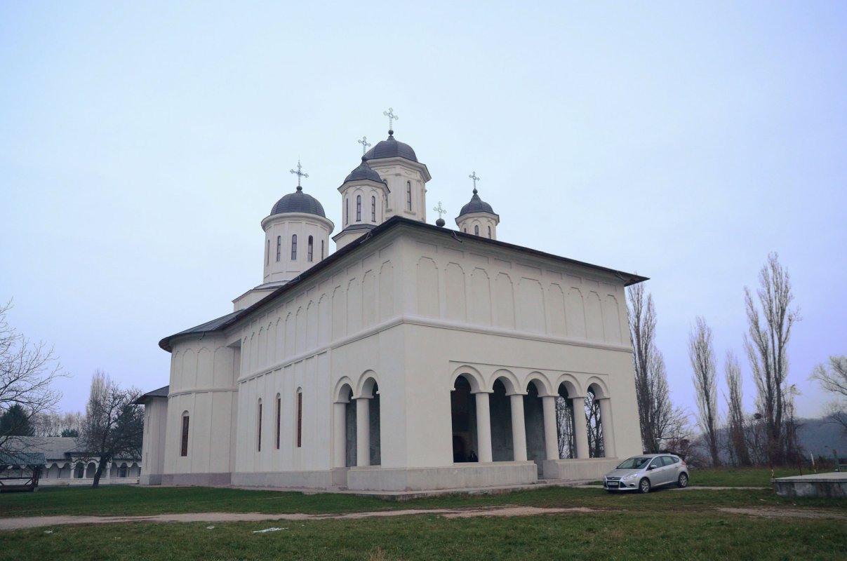  „Copiii tatei, dragoste să aveţi între voi!” 48273