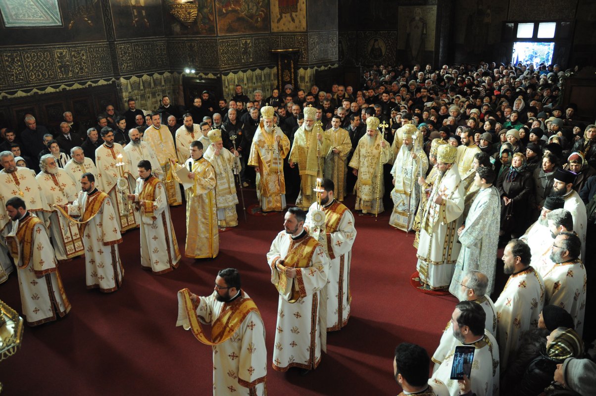 Sărbătoarea Sfântului Andrei la Dunărea de Jos 48259