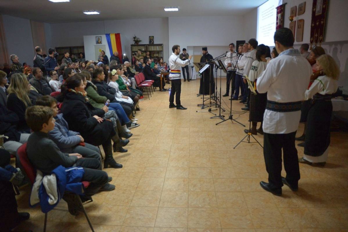 Spectacol de cântece patriotice în Centrul „Sfântul Ioan Rusul“ 48235