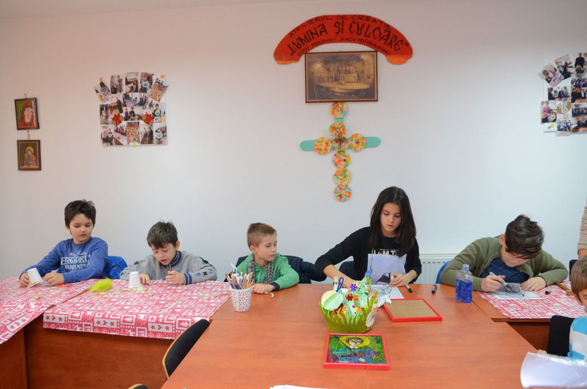 Bucuria copiilor înseamnă lumină şi dăruire  48193