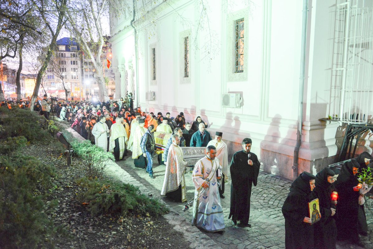 Hramul Bisericii „Sfântul Gheorghe”-Nou 48219