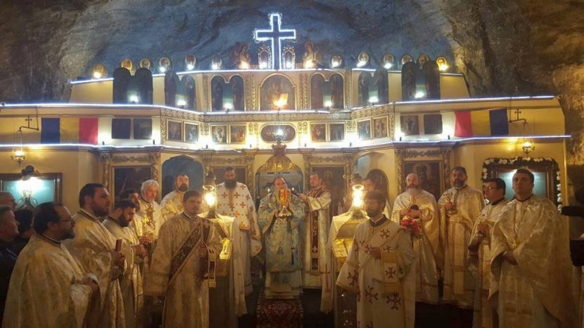 Sfânta Varvara, cinstită în biserica Salinei Târgu Ocna 48173