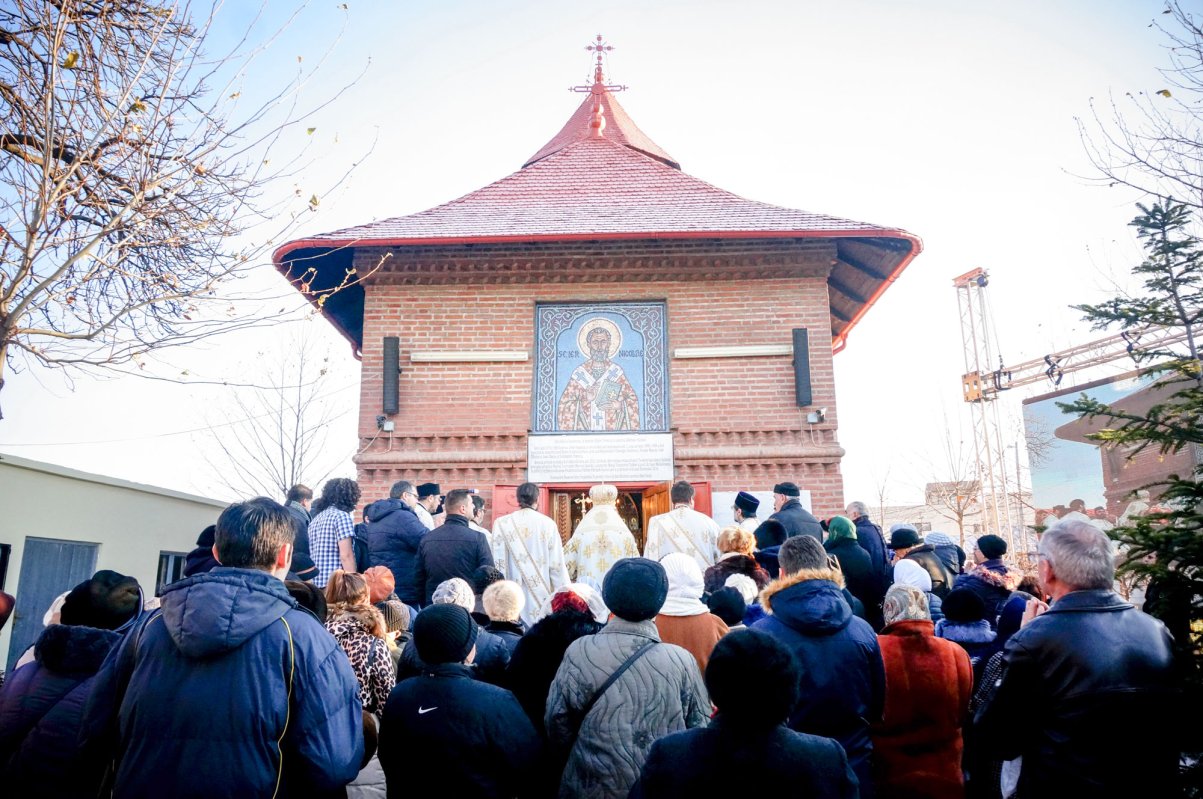 Biserica Parohiei Dudeşti-Cioplea I a fost sfinţită 48143