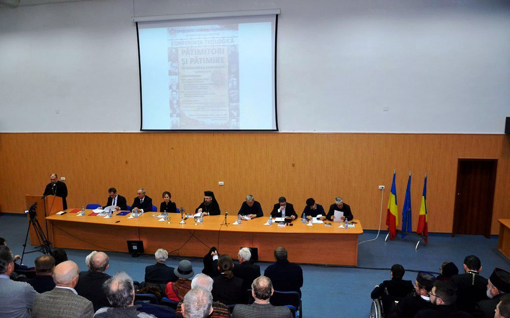 Conferinţa „Pătimitori și pătimire în închisorile comuniste” la Deva 48112