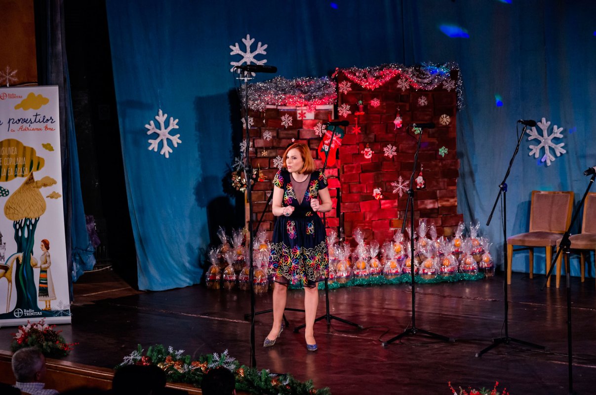 Copiii se bucură de minunile Sfântului Nicolae 48159