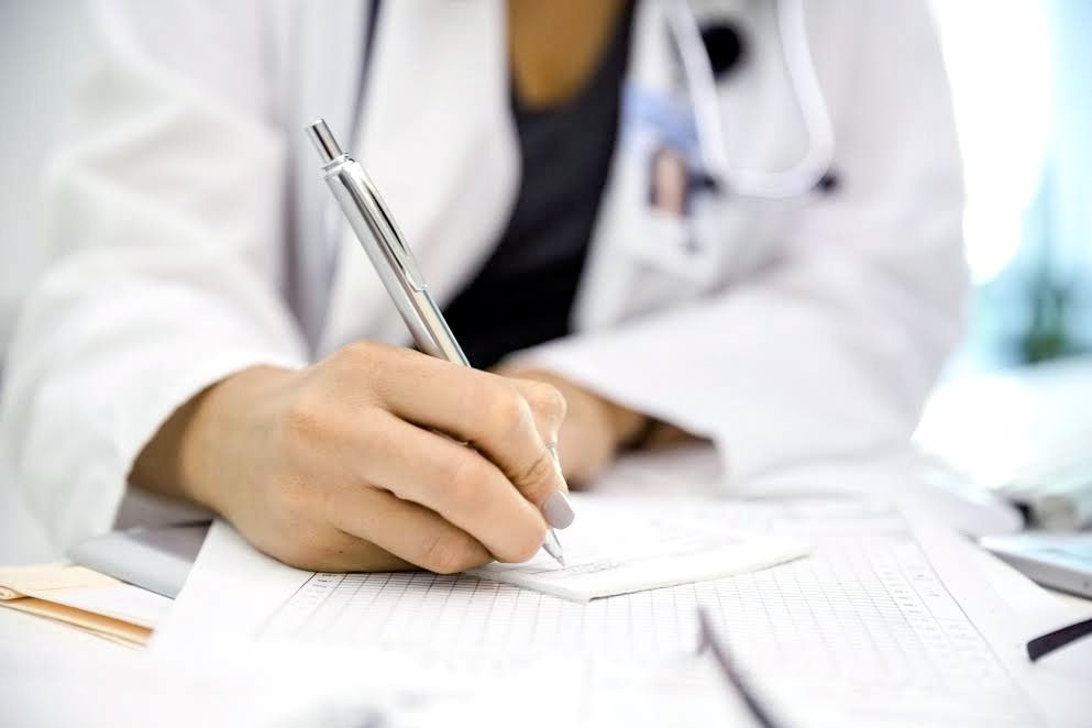 Măsuri pentru motivarea medicilor de a rămâne în țară 48163