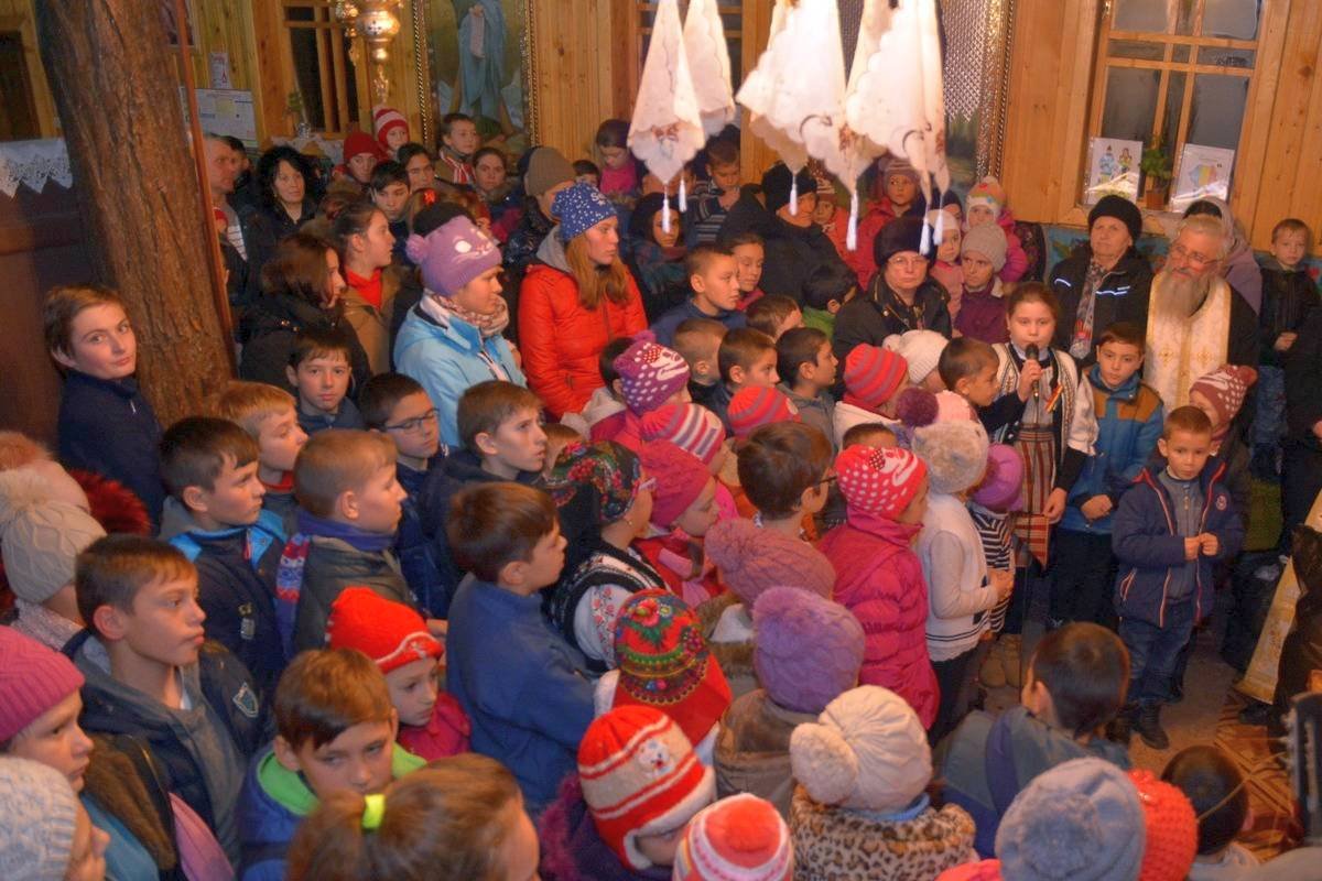 „Sfinte Nicolae, noi te aşteptăm cu drag!“ 48095