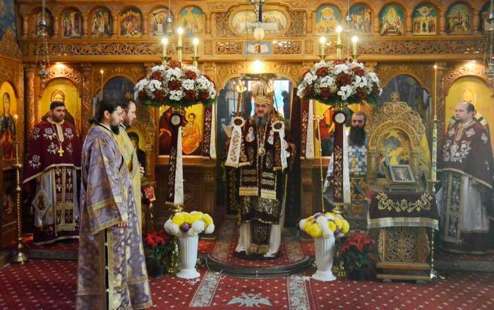 Cinstire adusă Sfântului Ierarh Nicolae 48082