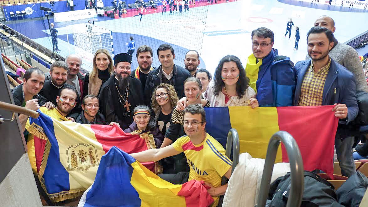 Episcopul Europei de Nord, alături de echipa de handbal feminin 48026