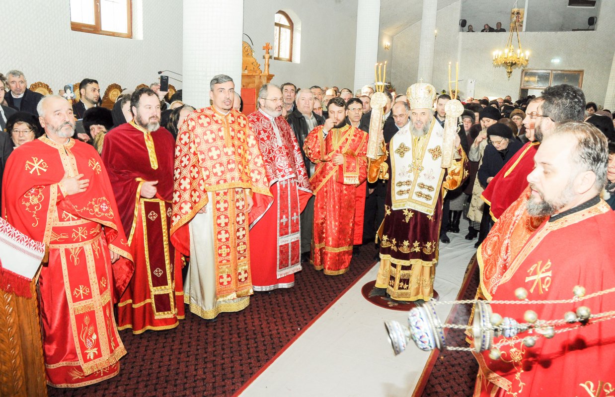 Hramul Bisericii „Sfânta Filofteia” din Galaţi 48013