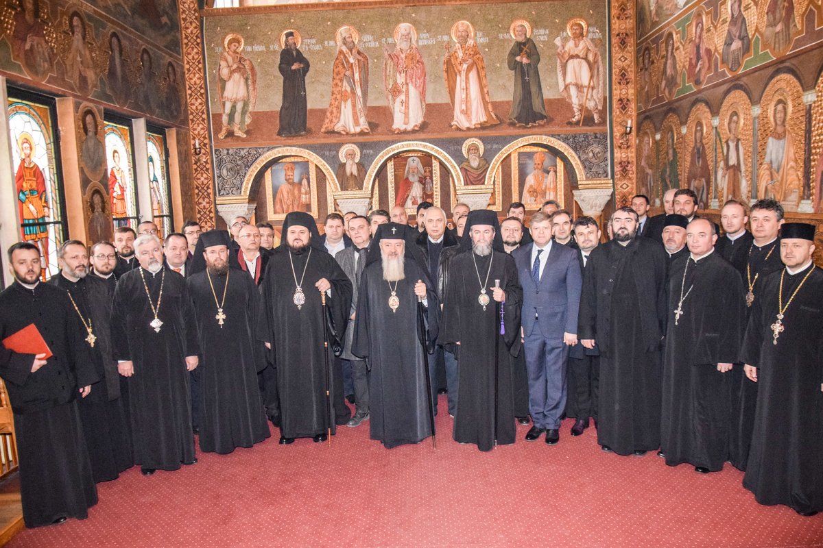 Propuneri pentru scaunul de Episcop al Maramureşului şi Sătmarului 47925