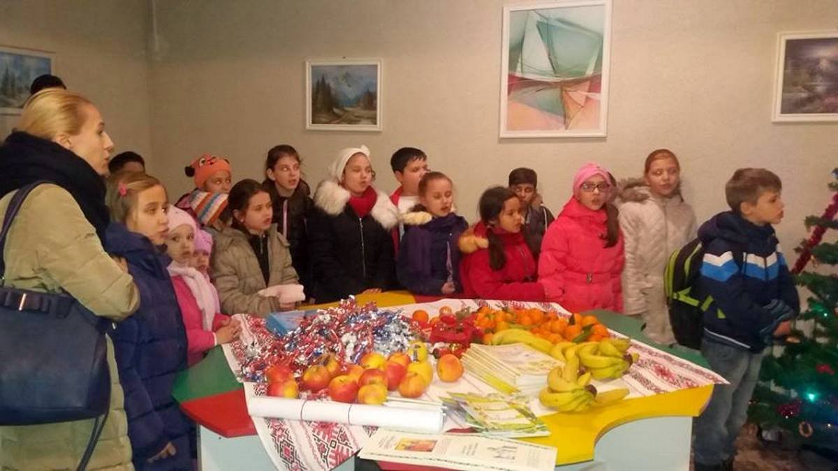 Proiectul „Să fii bun, nu doar de Crăciun!“, la Roman 47805