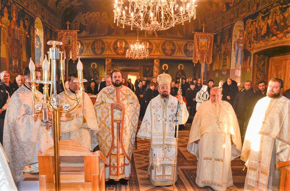 Târnosirea Bisericii „Duminica Mironosițelor” din Sarmizegetusa, Protopopiatul Hațeg 47831