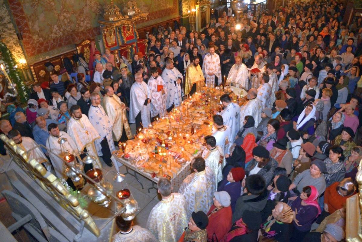 Rugăciuni în cinstea Sfântului Spiridon în cetatea Iaşilor 47721