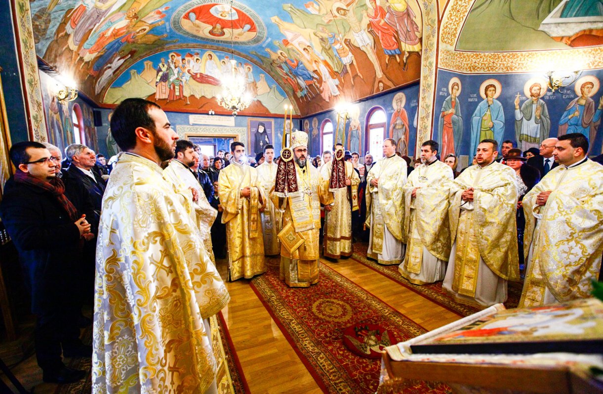 Slujire arhierească în Parohia Scafari, Vrancea 47757