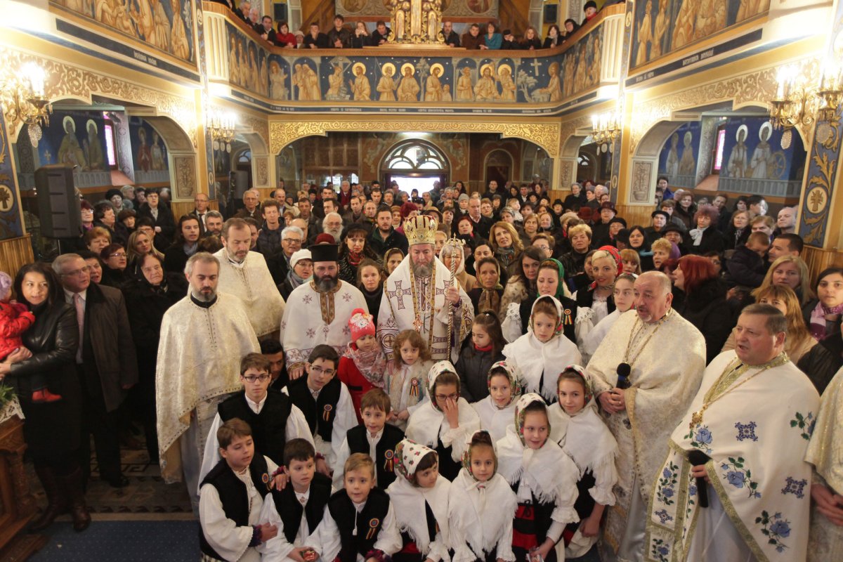 Slujiri arhiereşti în Duminica a 28-a după Rusalii 47772
