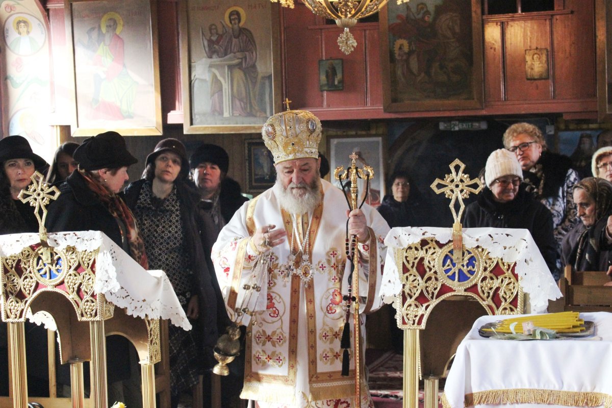 Slujiri arhiereşti în Duminica a 28-a după Rusalii 47775