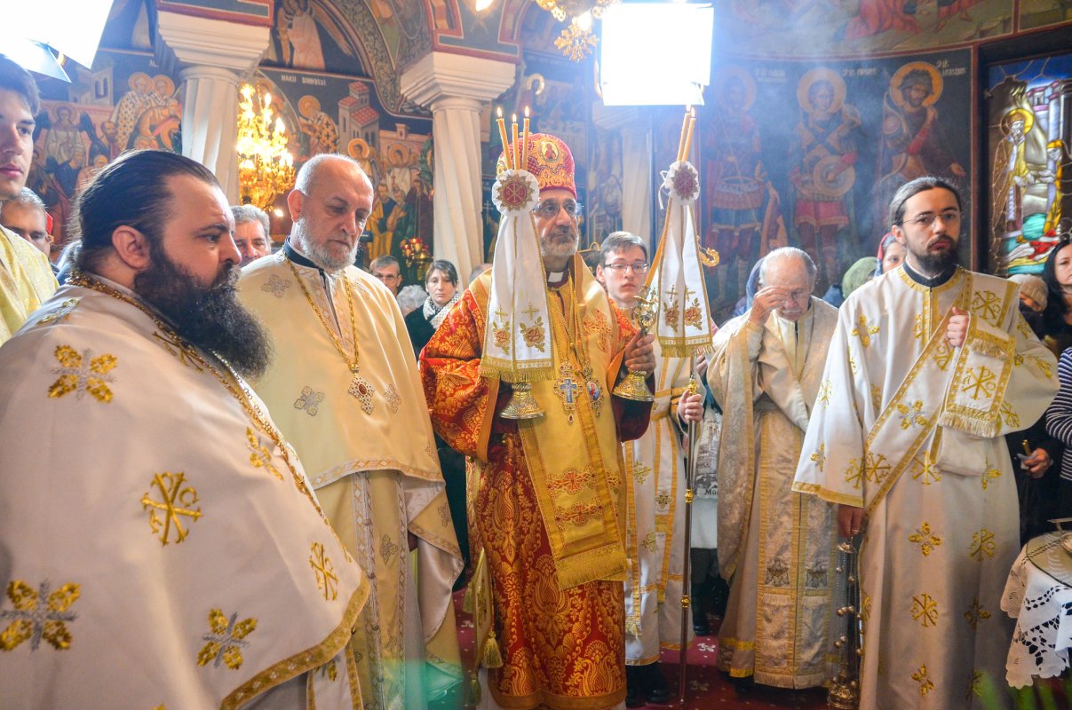 Vechea biserică a Sfântului Spiridon, în sărbătoare 47747