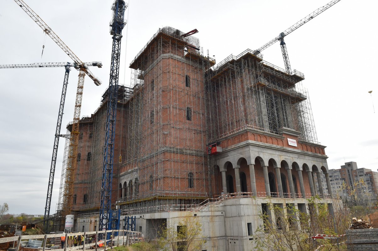 Continuă lucrările la Catedrala Mântuirii Neamului 47659