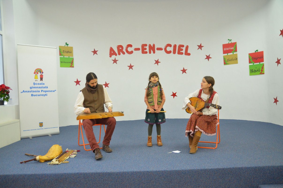 Educaţia privirii la Şcoala „Anastasia Popescu” 47686