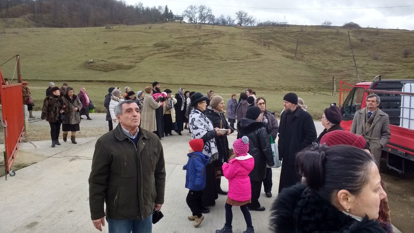 Parohii bucureștene în sprijinul copiilor de la Centrul social Pro Vita 47665