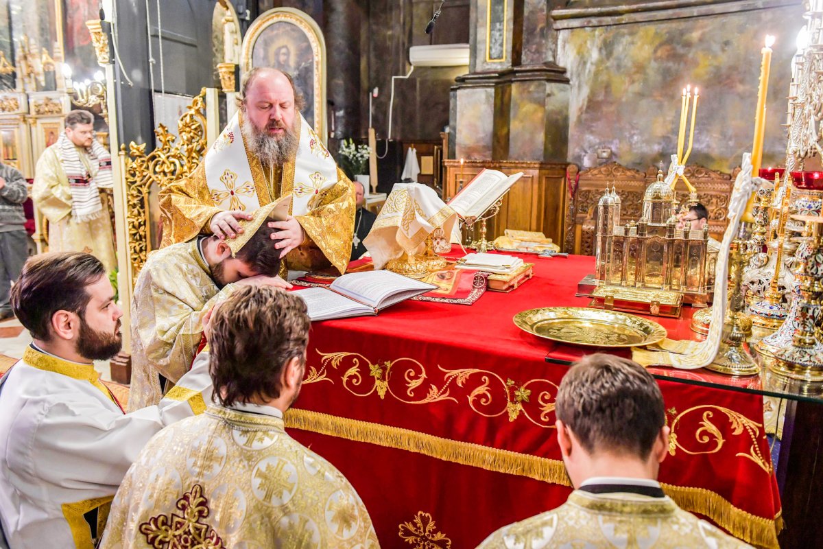 Sfântul Ierarh Dosoftei, prăznuit în Capitală 47676