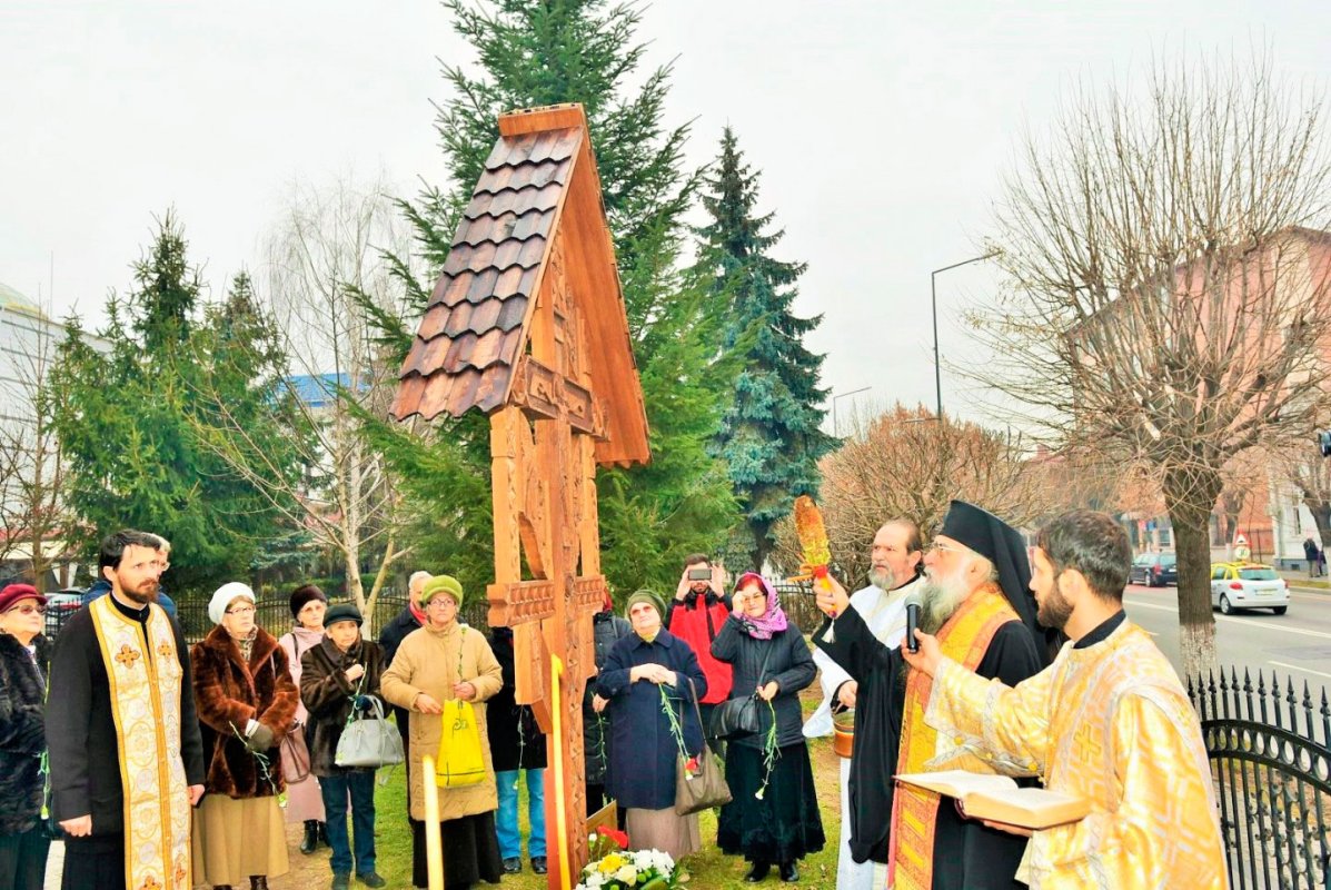 Troiţă în cinstea tipografilor bisericeşti la Râmnic 47708