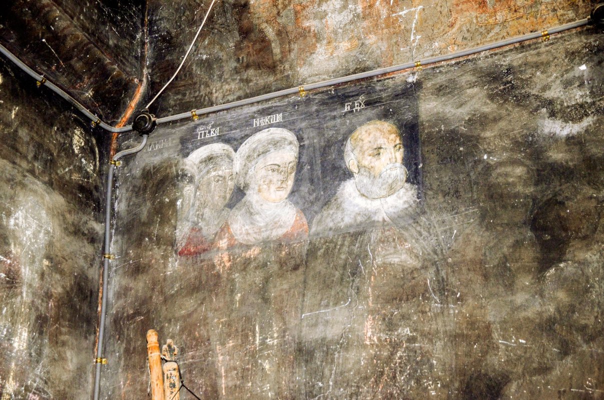 Biserica ridicată pe ruinele cetății lui Burebista 47618