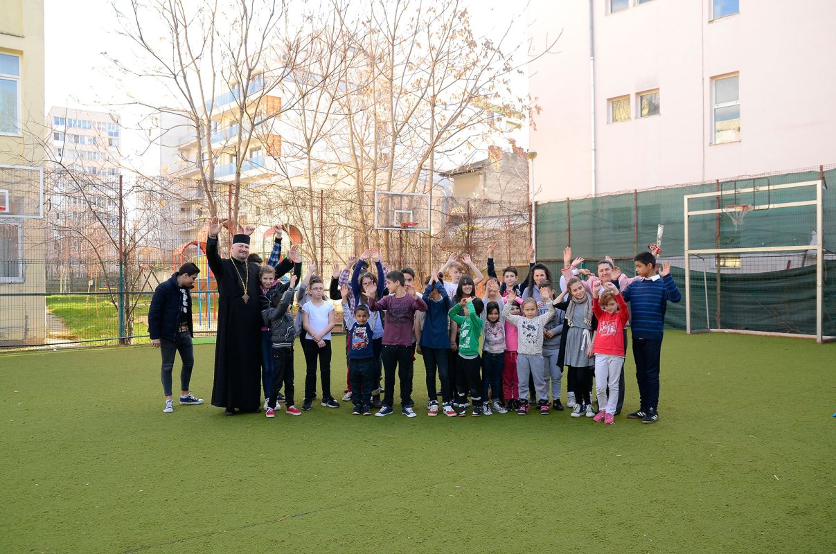 Fabrica de caractere de la Centrul „Sfânta Macrina” 47608