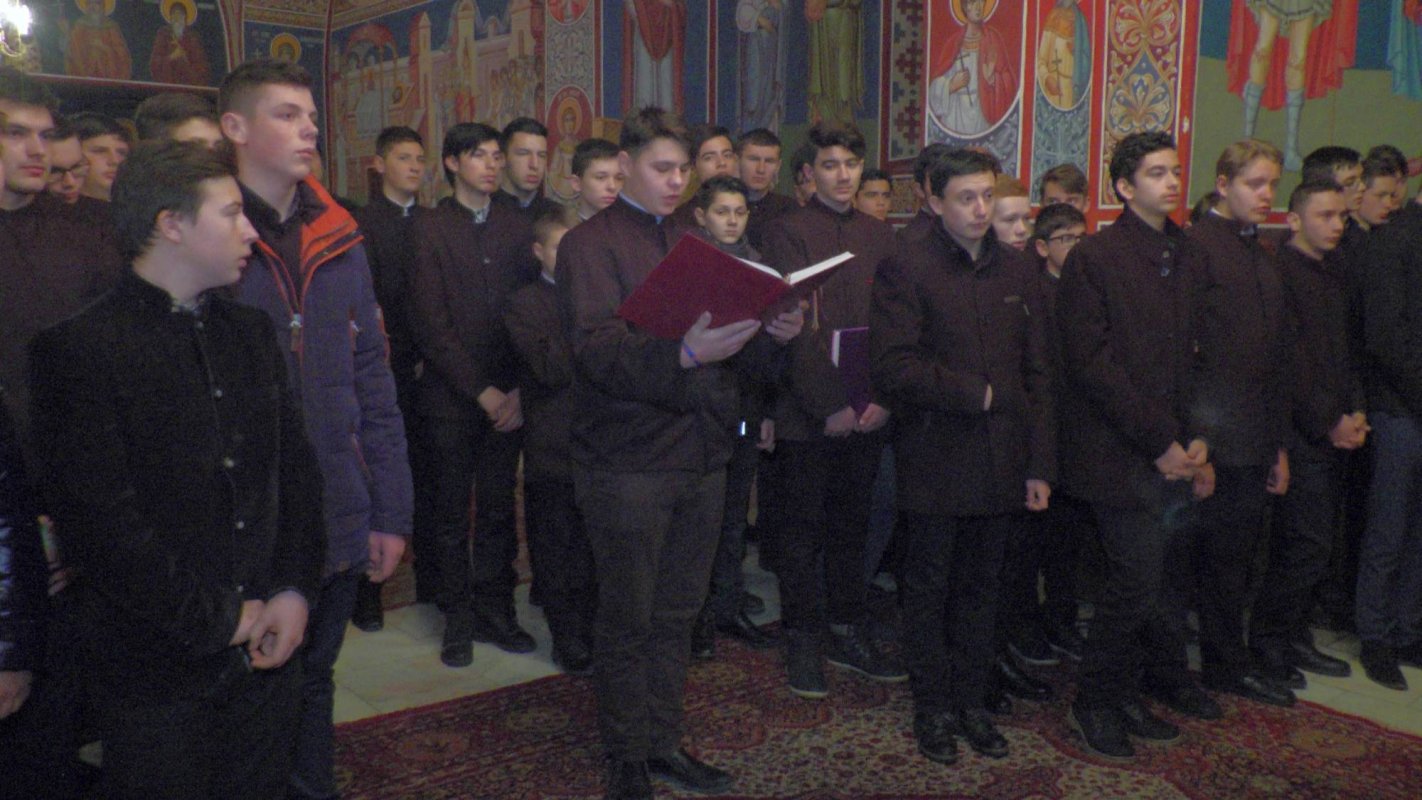 Seminariştii suceveni şi-au cinstit ocrotitorul 47512