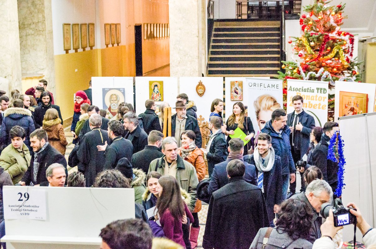 Concertul de colinde al teologilor bucureşteni 47475