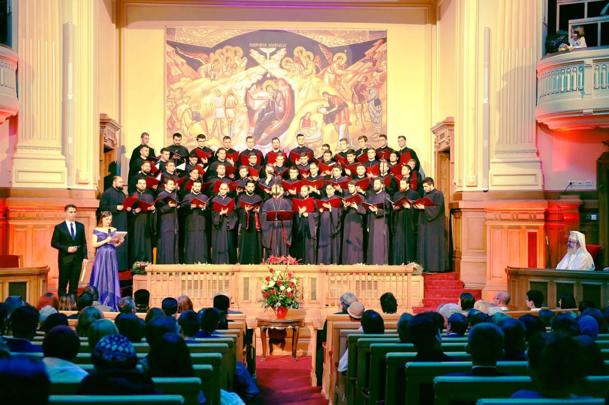 Anotimpul colindelor şi al darurilor 47384