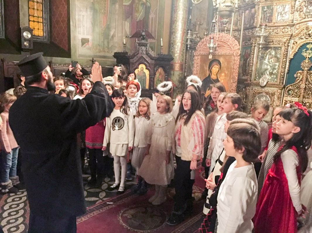 Împreună în bucuria Nașterii Domnului 47336