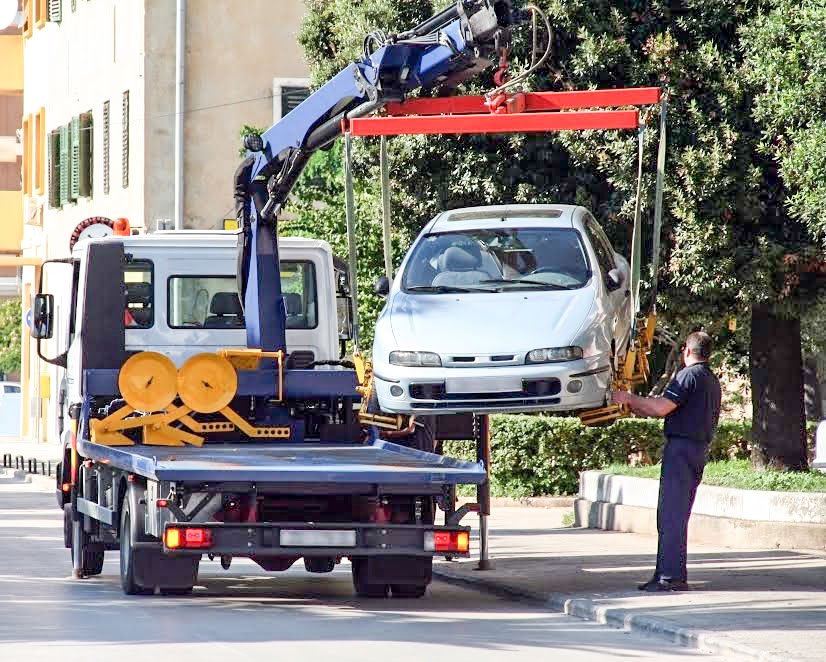 Maşinile parcate neregulamentar pot fi din nou ridicate 47350