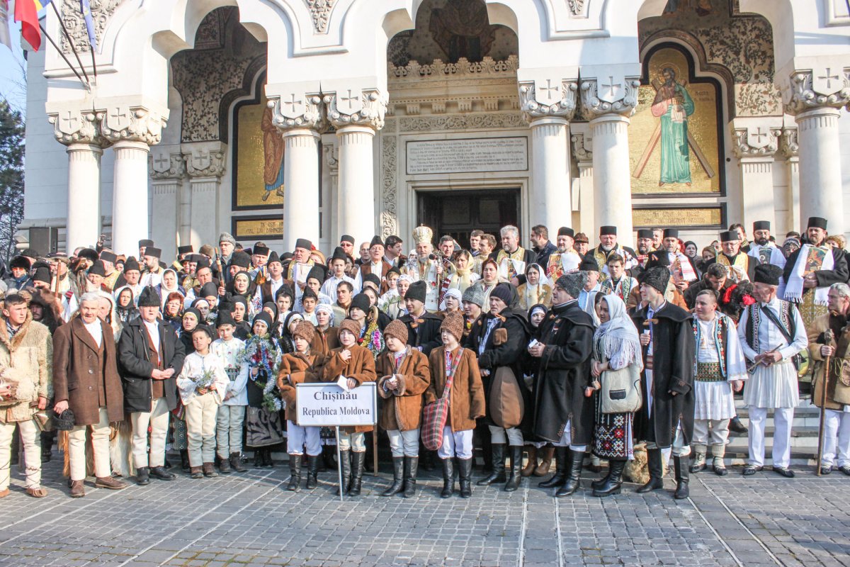 Nașterea Domnului vestită în eparhii din Muntenia 47342