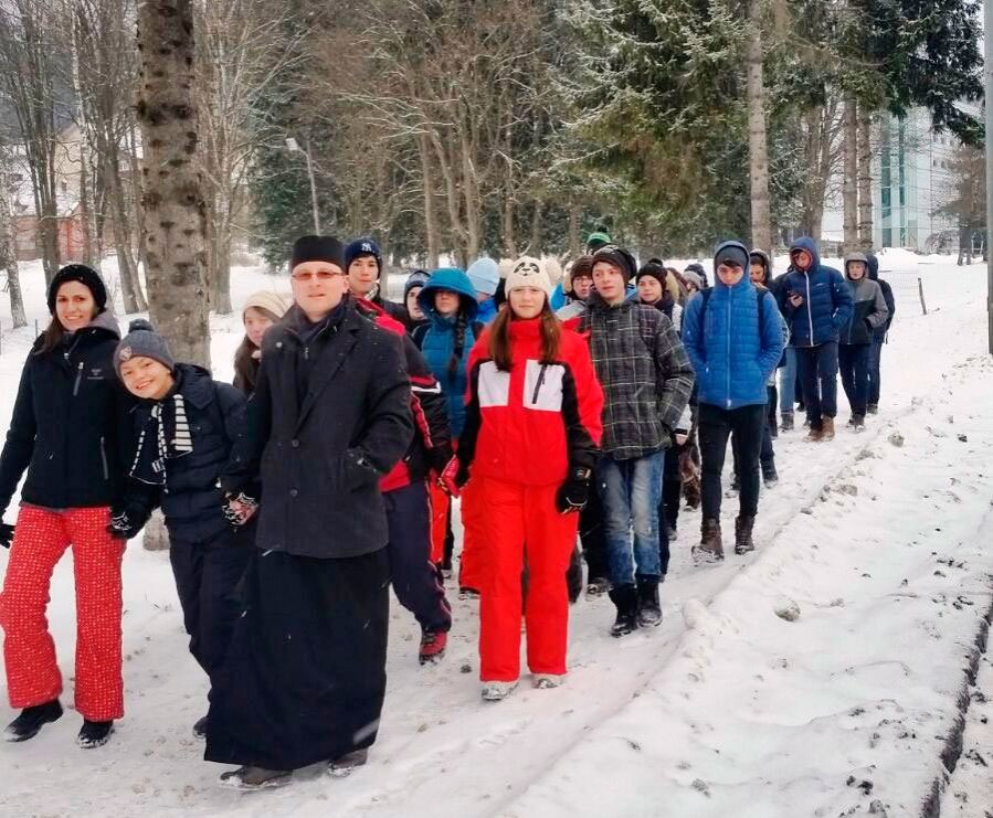 Activități educative și de binefacere la Predeal 47249