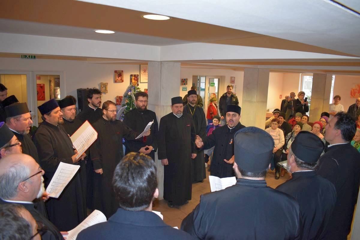 Colinde şi daruri la Căminul „Sfinţii Împăraţi Constantin şi Elena“ – Bucium 47237