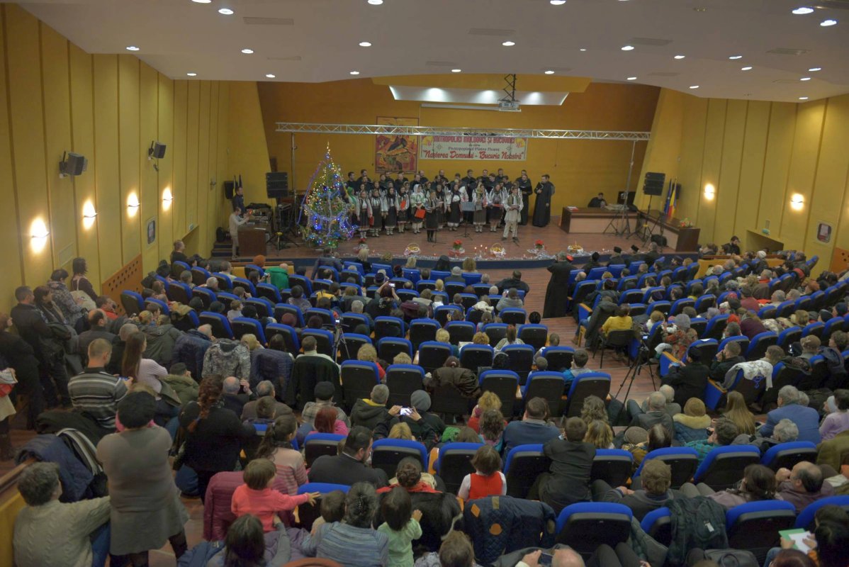 „Putem să-L descoperim pe Hristos inclusiv prin intermediul colindelor“ 47233