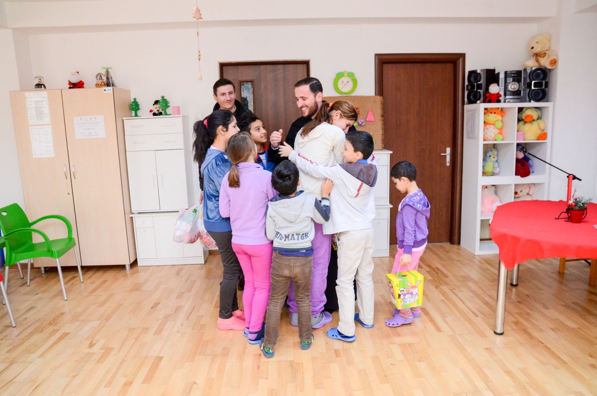 Mângâiere pentru semenii în suferinţă 47215