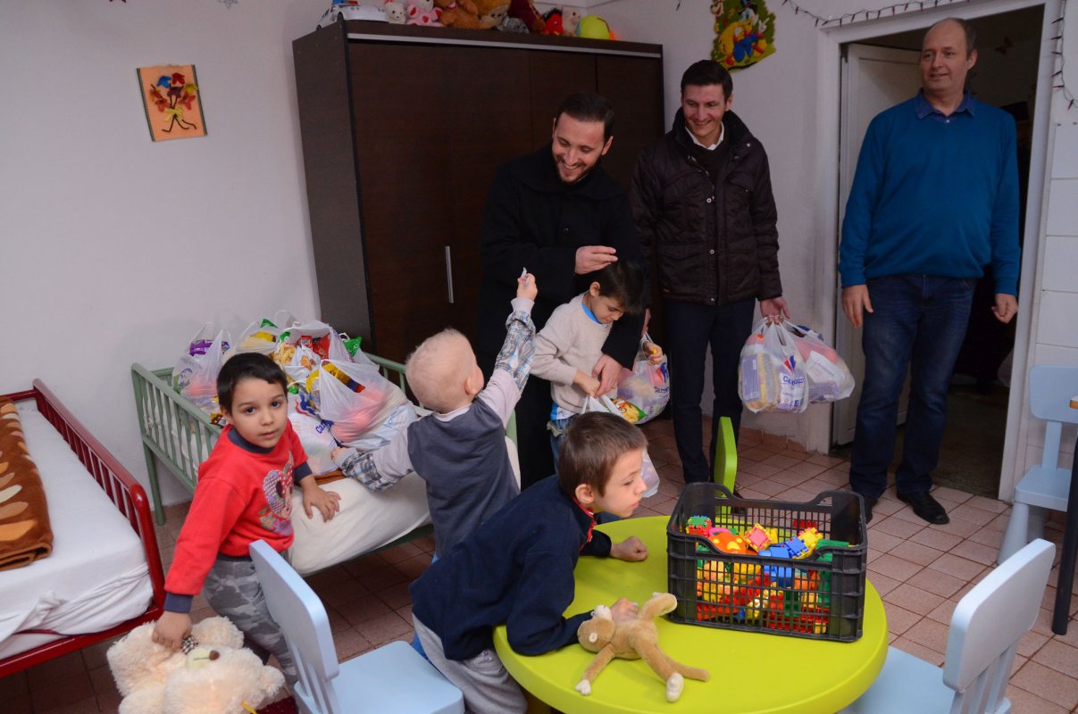 Mângâiere pentru semenii în suferinţă 47220