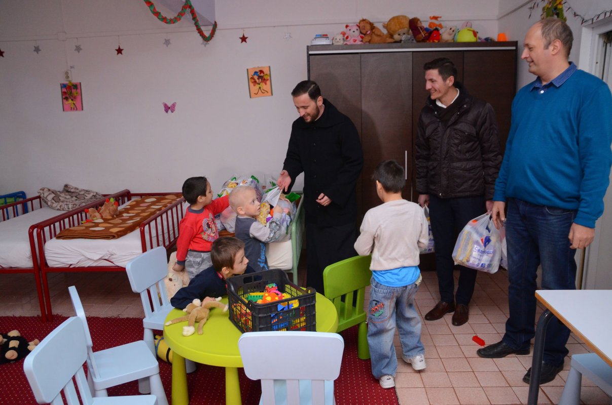 Mângâiere pentru semenii în suferinţă 47222