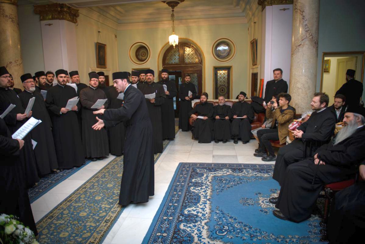 Colindători la Reşedinţa mitropolitană din Iaşi 47051