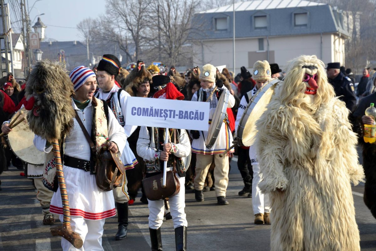 Colindul de ceată bărbătească, în patrimoniul imaterial UNESCO 47104
