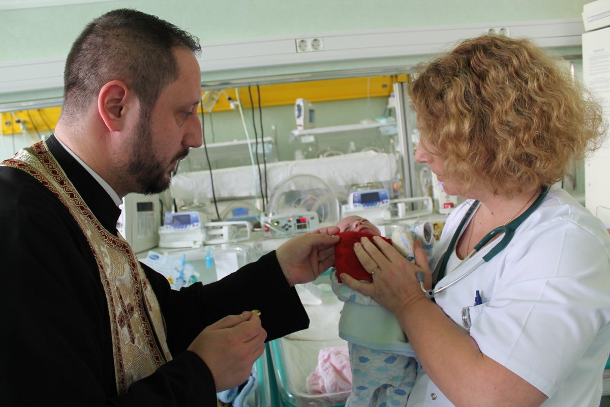 De Crăciun, la Maternitatea Giuleşti minunile poartă nume de copii 47146