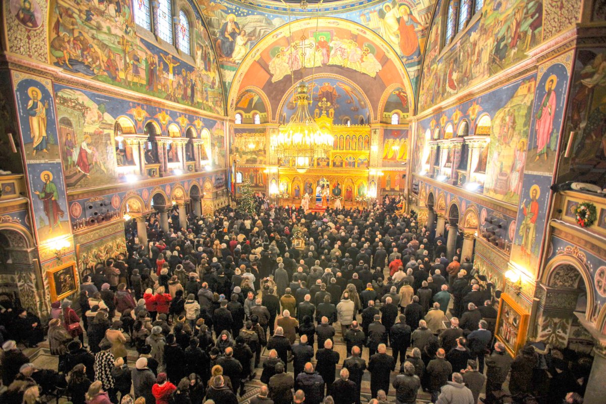 Crăciunul, sărbătorit cu bucurie de toți românii 46998