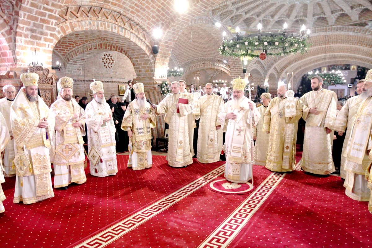 Întronizarea noului Episcop al Maramureșului și Sătmarului 46982